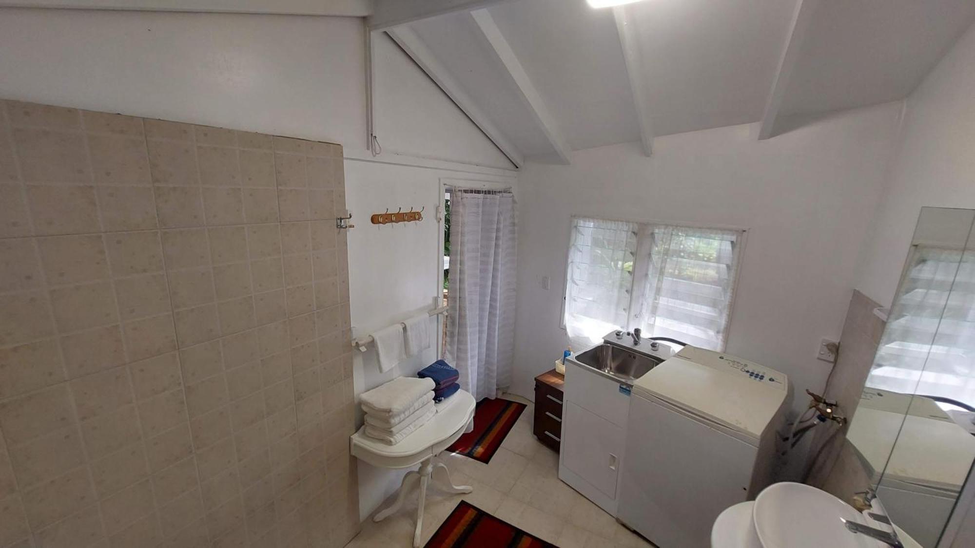 Are Tamareni 2Br Beach Cottage Or River Studio 아바루아 객실 사진